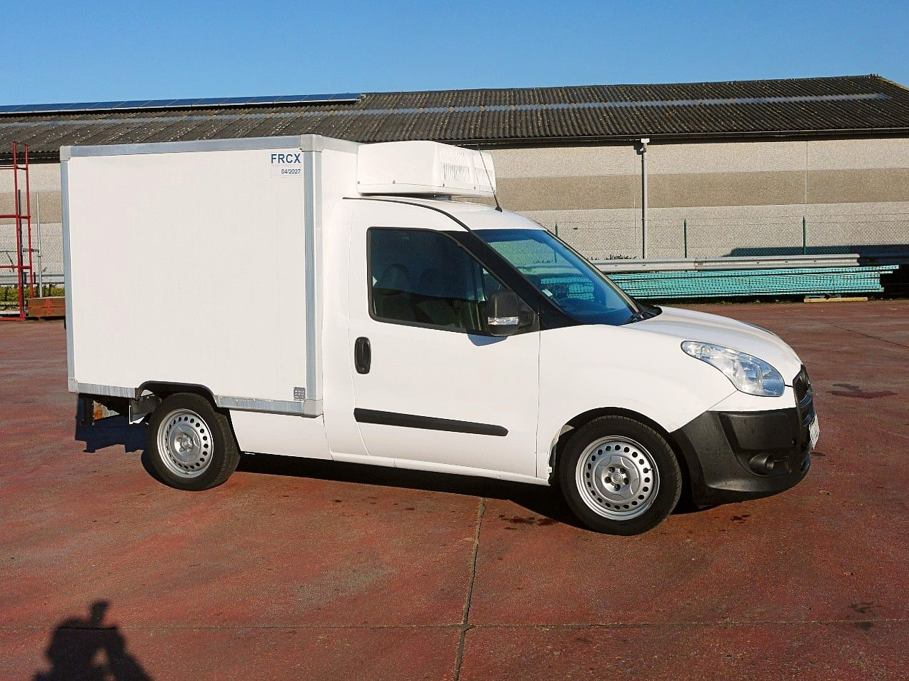 Fiat 1.3 DOBLO KUHLKOFFER RELEC FROD TR22 -20C - Furgoneta frigorifica: foto 3 Fiat 1.3 DOBLO KUHLKOFFER RELEC FROD TR22 -20C - Furgoneta frigorifica: foto 3