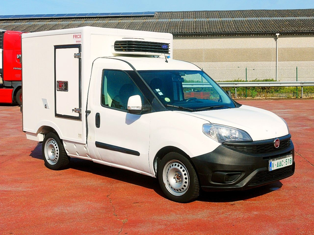 Fiat DOBLO 1.6 KUHLKOFFER CARRIER XARIOS -20c A/C - Furgoneta frigorifica: foto 2 Fiat DOBLO 1.6 KUHLKOFFER CARRIER XARIOS -20c A/C - Furgoneta frigorifica: foto 2