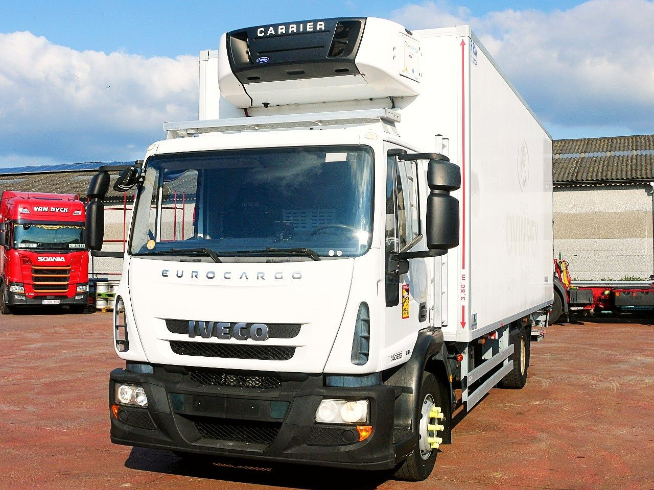 Iveco 140E18 FLEISH KUHLKOFFER CARRIER SUPRA 550 LBW Iveco 140E18 FLEISH KUHLKOFFER CARRIER SUPRA 550 LBW - Camión frigorífico: foto 5 Iveco 140E18 FLEISH KUHLKOFFER CARRIER SUPRA 550 LBW Iveco 140E18 FLEISH KUHLKOFFER CARRIER SUPRA 550 LBW - Camión frigorífico: foto 5