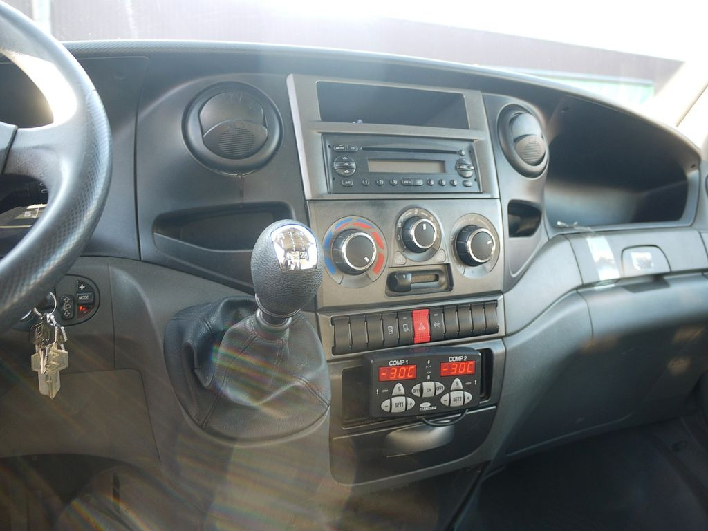 Furgoneta frigorifica Iveco 35C13 DAILY KUHLKOFFER 4.4m CARIER PULSOR 600 MT: foto 15