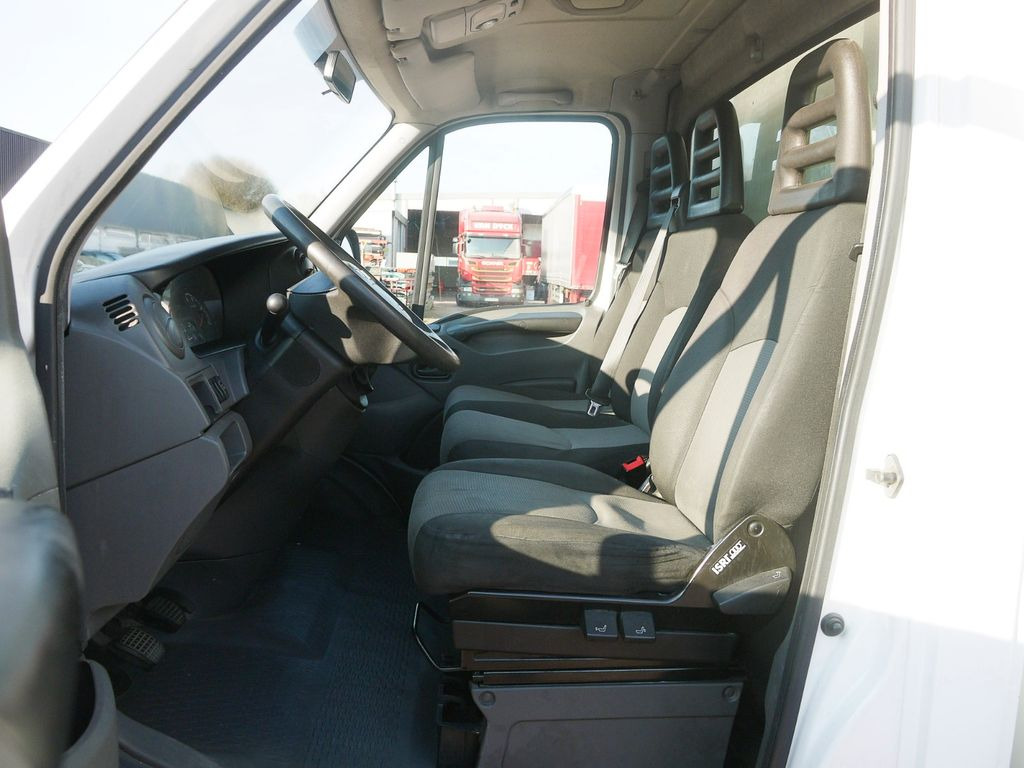 Furgoneta frigorifica Iveco 35C13 DAILY KUHLKOFFER 4.4m CARIER PULSOR 600 MT: foto 13