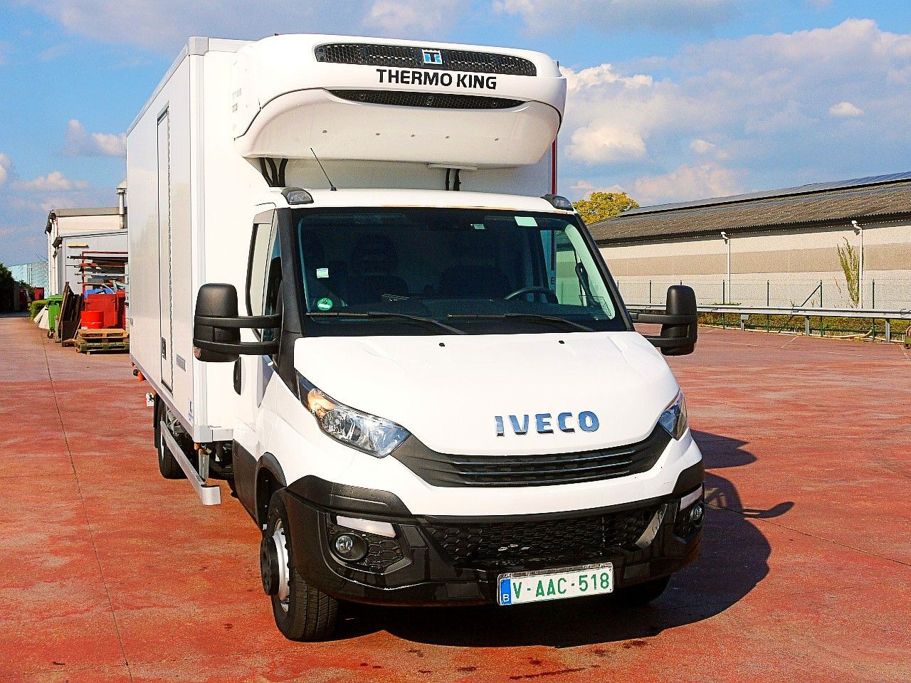 Iveco 72C21 70 65 DAILY THERMOKING T800 A/C LBW LUFT - Furgoneta frigorifica: foto 1 Iveco 72C21 70 65 DAILY THERMOKING T800 A/C LBW LUFT - Furgoneta frigorifica: foto 1