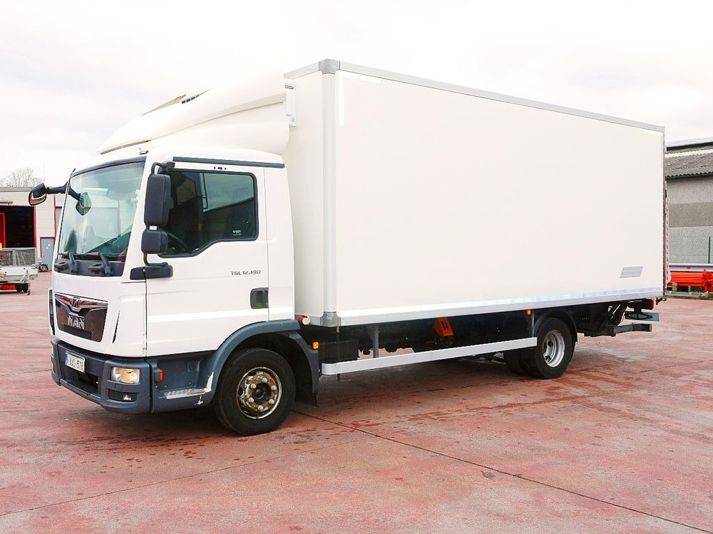 MAN 12.190 TGL KUHLKOFFER THERMOKING V800 MT LUFT AC - Camión frigorífico: foto 4 MAN 12.190 TGL KUHLKOFFER THERMOKING V800 MT LUFT AC - Camión frigorífico: foto 4