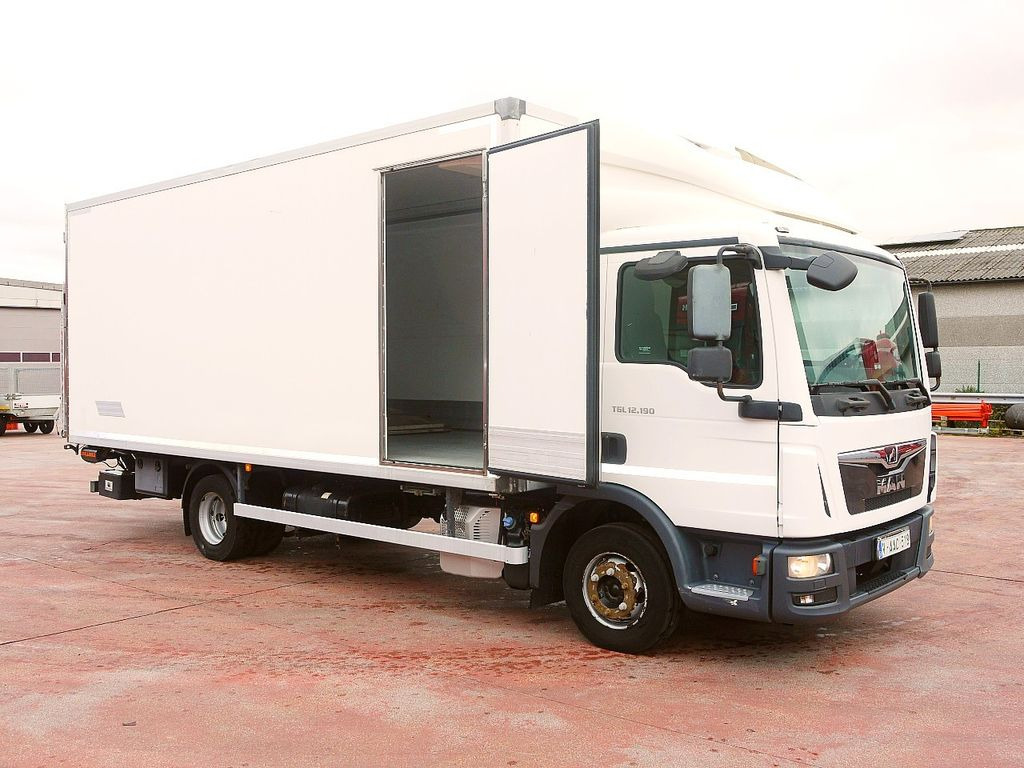 MAN 12.190 TGL KUHLKOFFER THERMOKING V800 MT LUFT AC - Camión frigorífico: foto 3 MAN 12.190 TGL KUHLKOFFER THERMOKING V800 MT LUFT AC - Camión frigorífico: foto 3
