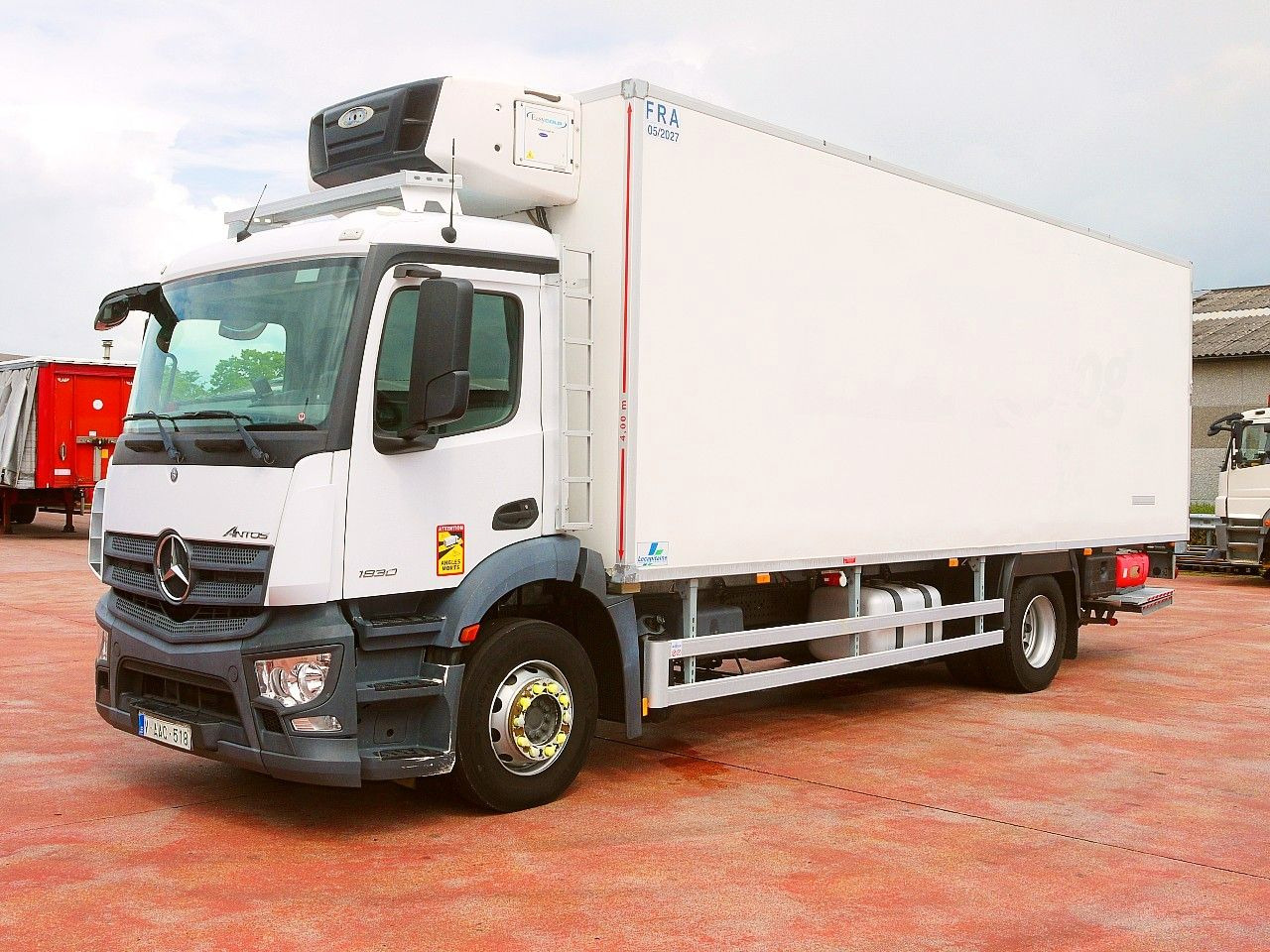 Mercedes-Benz 1830 ANTOS KUHLKOFFER CARRIER SUPRA 850 - Camión frigorífico: foto 3 Mercedes-Benz 1830 ANTOS KUHLKOFFER CARRIER SUPRA 850 - Camión frigorífico: foto 3