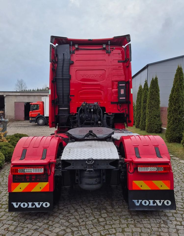 Volvo FH GLOBETROTTER - Cabeza tractora: foto 5 Volvo FH GLOBETROTTER - Cabeza tractora: foto 5