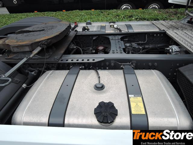 Mercedes-Benz Actros 1845 LS - Cabeza tractora: foto 2 Mercedes-Benz Actros 1845 LS - Cabeza tractora: foto 2