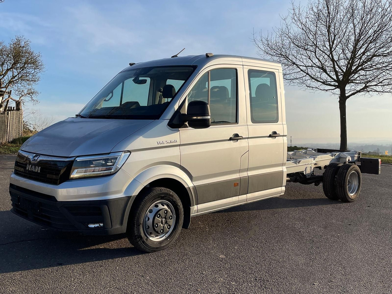MAN TGE 5.160 Fahrgestell DOKA L4 AHK SITZHZ LED DAB - Furgoneta, Furgoneta combi: foto 1 MAN TGE 5.160 Fahrgestell DOKA L4 AHK SITZHZ LED DAB - Furgoneta, Furgoneta combi: foto 1