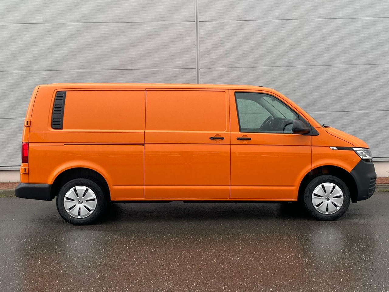 Volkswagen T6.1 Transporter Kasten lang LED PDC KLIMA SITZH - Furgoneta: foto 5 Volkswagen T6.1 Transporter Kasten lang LED PDC KLIMA SITZH - Furgoneta: foto 5