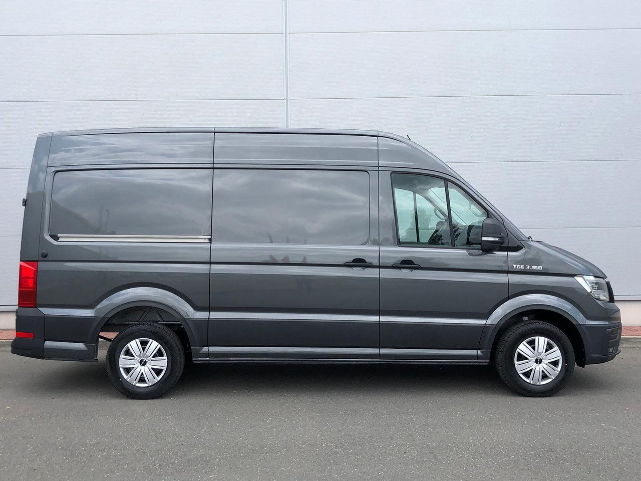MAN TGE 3.160 L3H3 Kasten LED AHK NAVI GRA RWD SITZH - Furgón: foto 5 MAN TGE 3.160 L3H3 Kasten LED AHK NAVI GRA RWD SITZH - Furgón: foto 5
