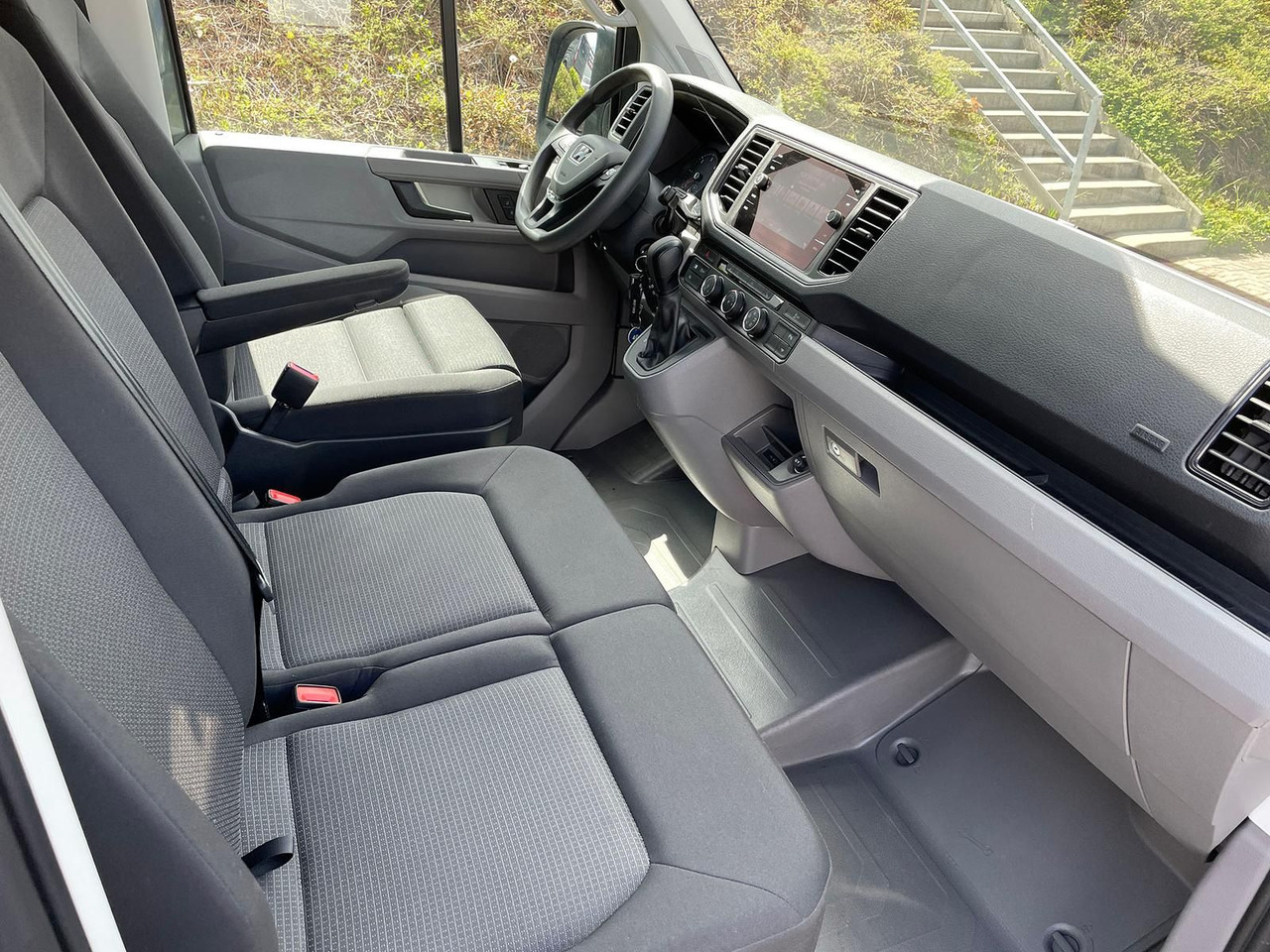 Furgón, Furgoneta combi MAN TGE 3.160 L3H3 MIXTO LED AHK NAVI GRA RWD SITZH: foto 9 Furgón, Furgoneta combi MAN TGE 3.160 L3H3 MIXTO LED AHK NAVI GRA RWD SITZH: foto 9