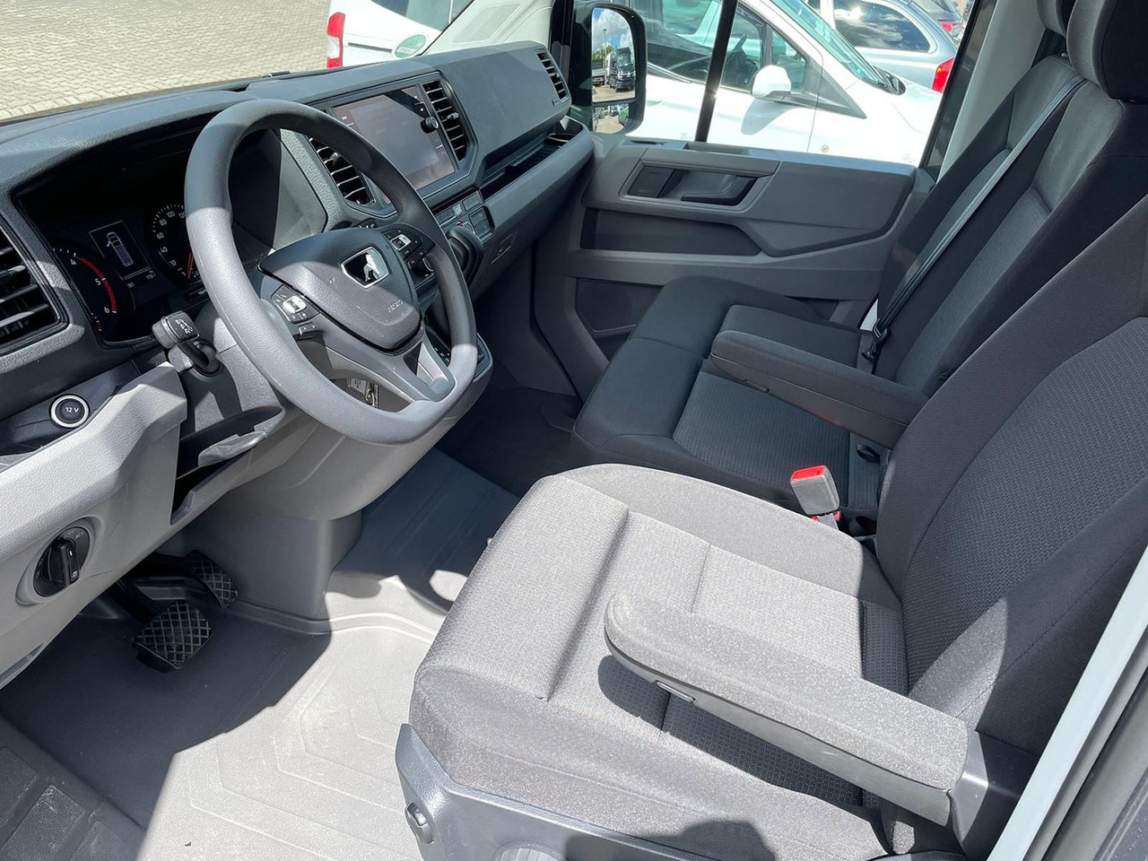 Furgón, Furgoneta combi MAN TGE 3.160 L3H3 MIXTO LED AHK NAVI GRA RWD SITZH: foto 7 Furgón, Furgoneta combi MAN TGE 3.160 L3H3 MIXTO LED AHK NAVI GRA RWD SITZH: foto 7