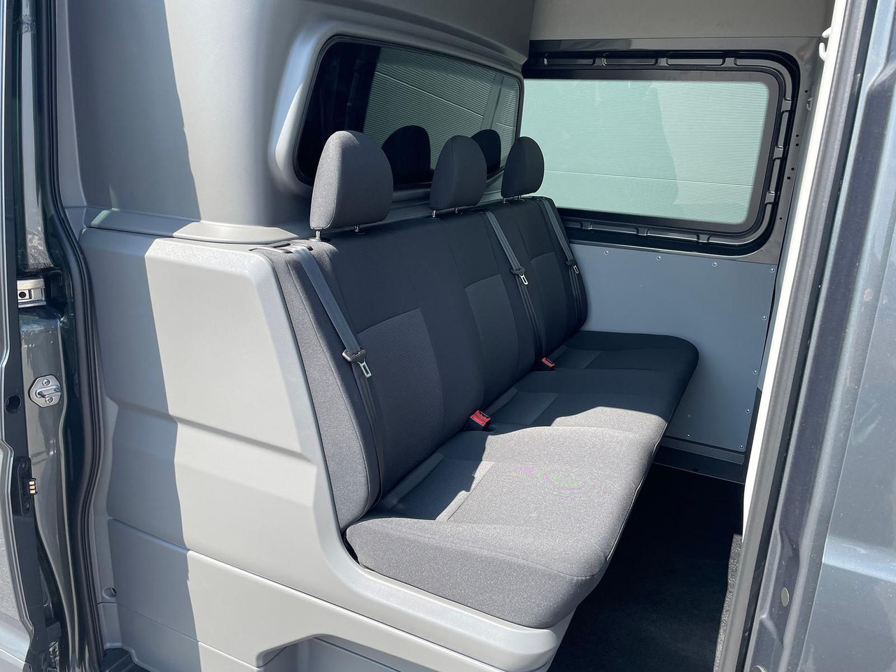 Furgón, Furgoneta combi MAN TGE 3.160 L3H3 MIXTO LED AHK NAVI GRA RWD SITZH: foto 6 Furgón, Furgoneta combi MAN TGE 3.160 L3H3 MIXTO LED AHK NAVI GRA RWD SITZH: foto 6