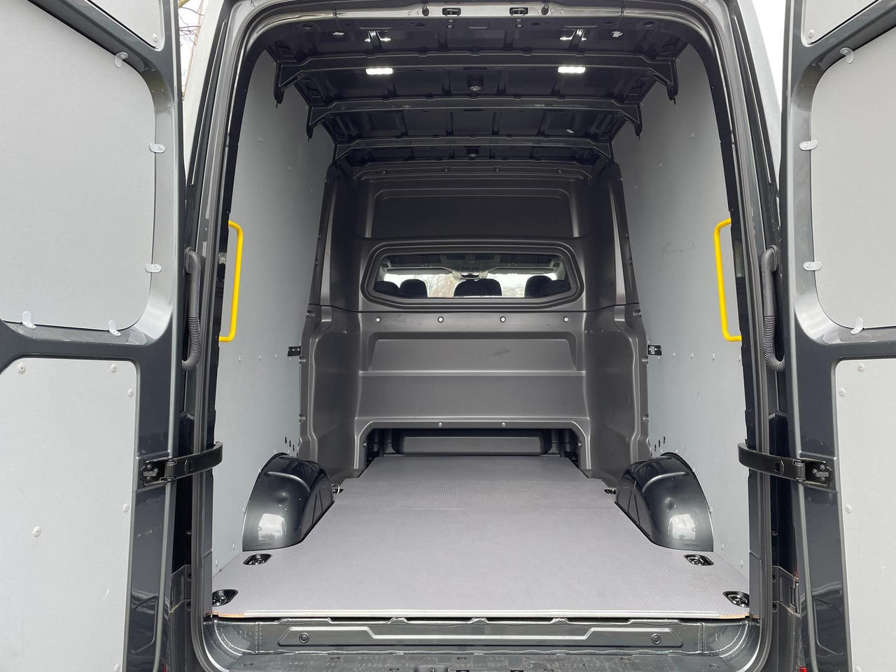 Furgón, Furgoneta combi MAN TGE 3.160 L3H3 MIXTO LED AHK NAVI GRA RWD SITZH: foto 24 Furgón, Furgoneta combi MAN TGE 3.160 L3H3 MIXTO LED AHK NAVI GRA RWD SITZH: foto 24