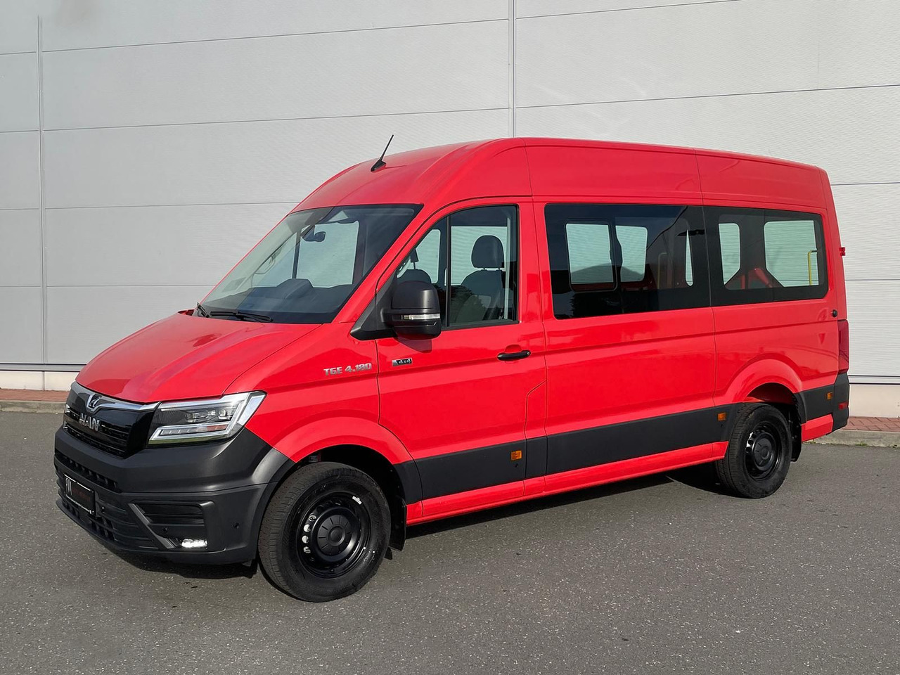 MAN TGE 3.180 L3H3 4x4 FEUERWEHR LED TEMPOMAT - Coche: foto 1 MAN TGE 3.180 L3H3 4x4 FEUERWEHR LED TEMPOMAT - Coche: foto 1