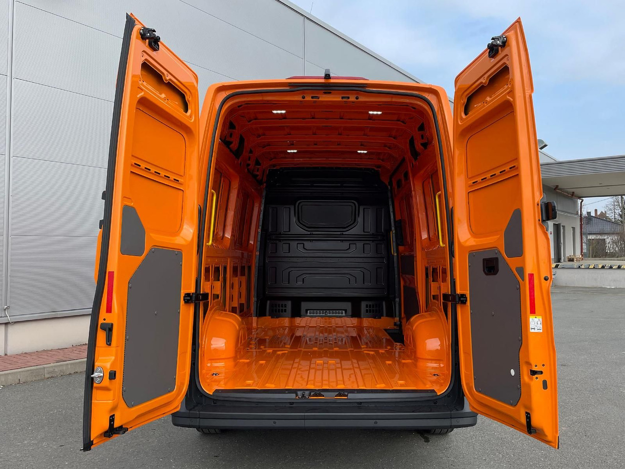 Coche MAN TGE 3.180 L3H3 Kasten STANDHZ ACC NAVI KAMERA: foto 32 Coche MAN TGE 3.180 L3H3 Kasten STANDHZ ACC NAVI KAMERA: foto 32