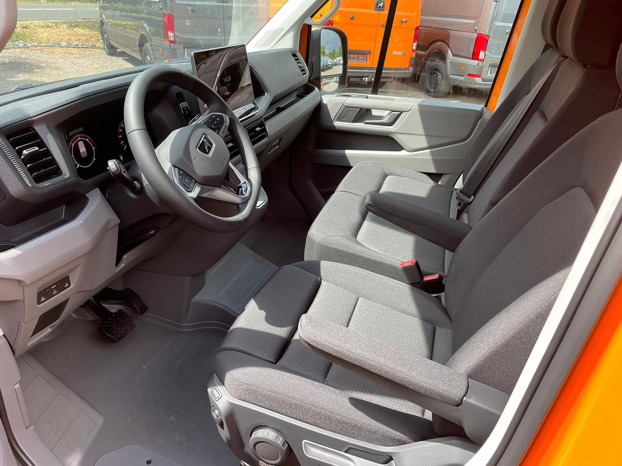 Coche MAN TGE 3.180 L3H3 Kasten STANDHZ ACC NAVI KAMERA: foto 26 Coche MAN TGE 3.180 L3H3 Kasten STANDHZ ACC NAVI KAMERA: foto 26