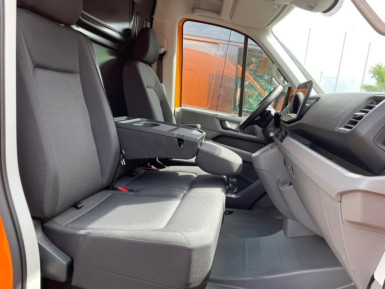 Coche MAN TGE 3.180 L3H3 Kasten STANDHZ ACC NAVI KAMERA: foto 29 Coche MAN TGE 3.180 L3H3 Kasten STANDHZ ACC NAVI KAMERA: foto 29