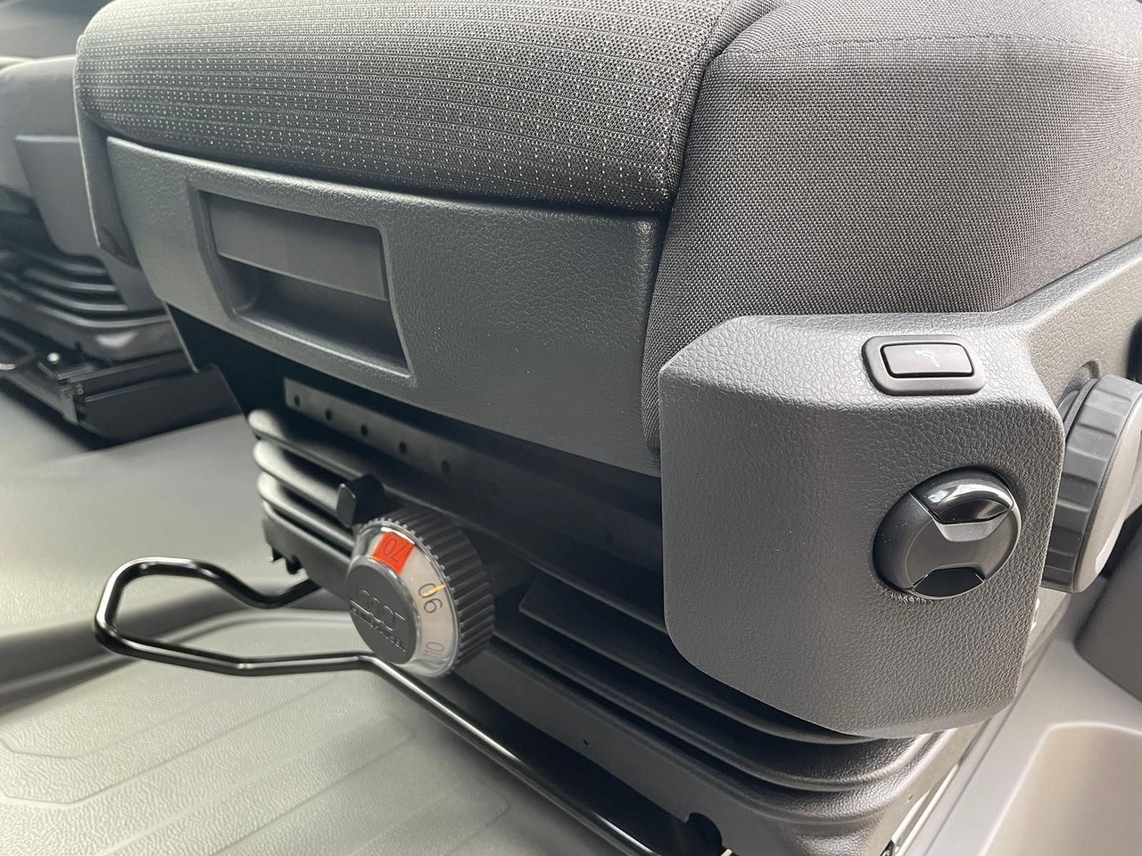 Furgón MAN TGE 3.180 L4H3 Kasten STANDHZ ACC LED SITZHZ: foto 28