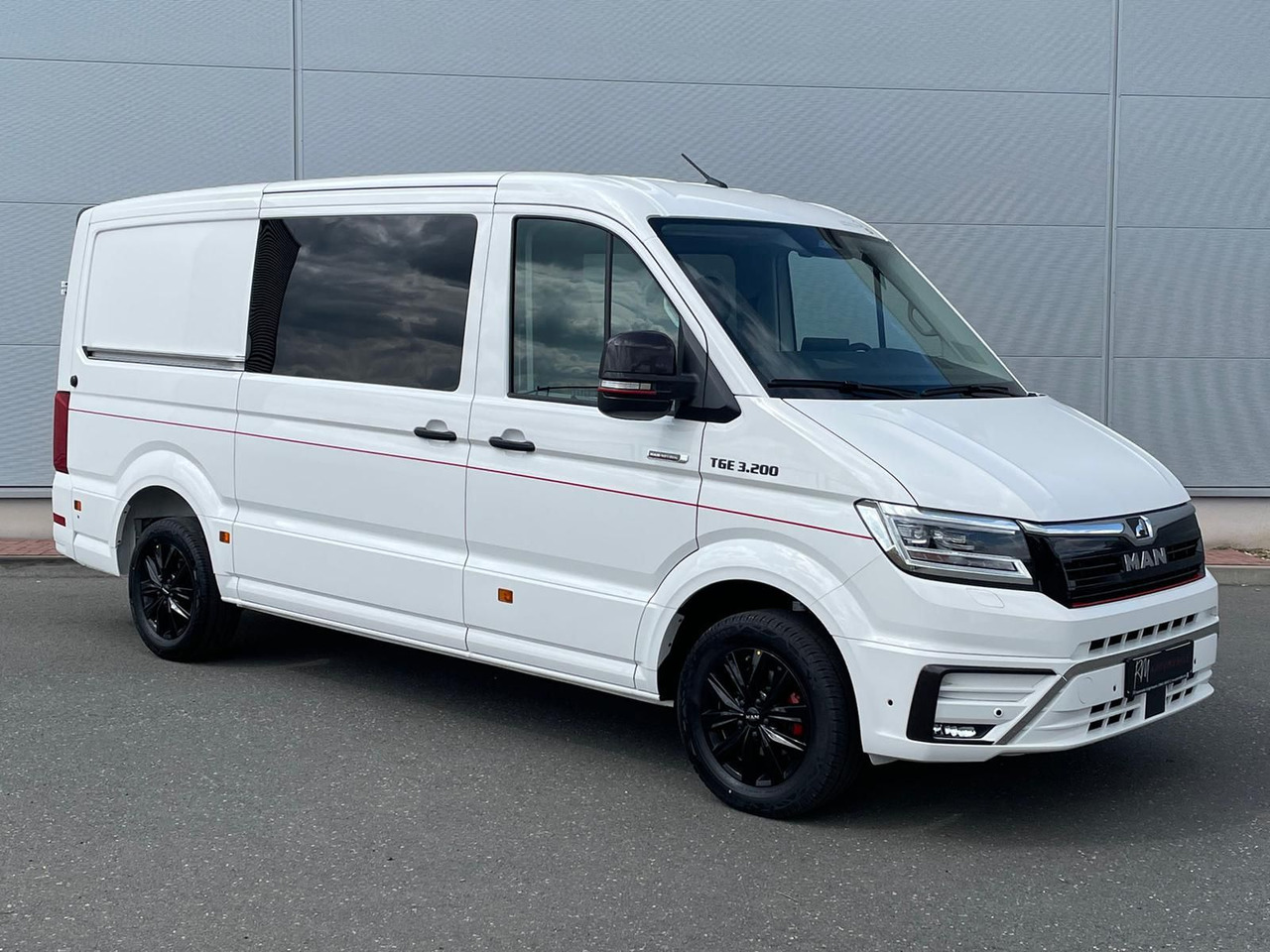 MAN TGE 3.200 L3H2 MIXTO 4x4 Individual S ACC STHZ - Coche: foto 2 MAN TGE 3.200 L3H2 MIXTO 4x4 Individual S ACC STHZ - Coche: foto 2