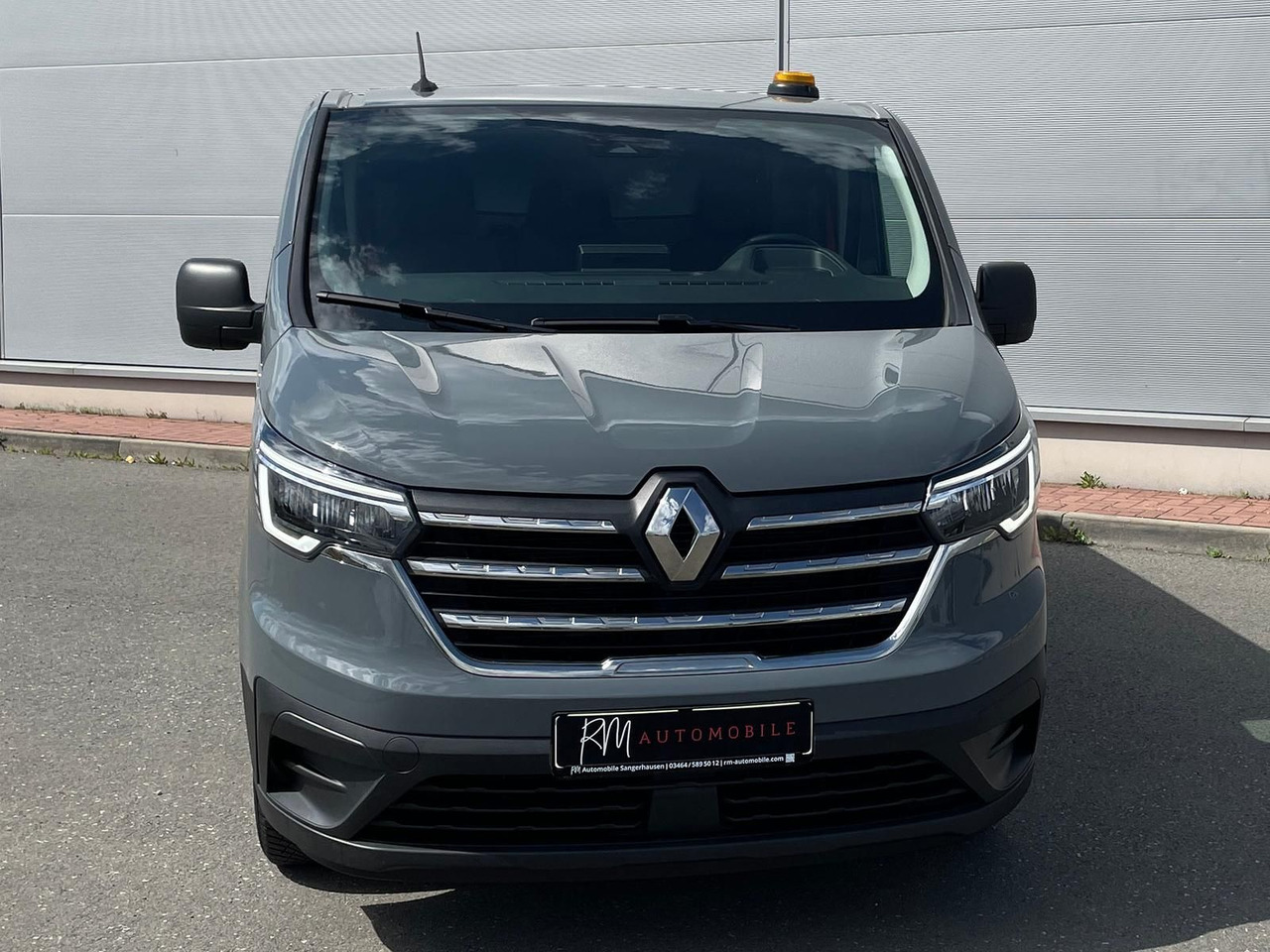 Renault Trafic Kasten RED EDITION L1H1 AHK LED DAB MFL - Furgoneta de pasajeros: foto 3 Renault Trafic Kasten RED EDITION L1H1 AHK LED DAB MFL - Furgoneta de pasajeros: foto 3
