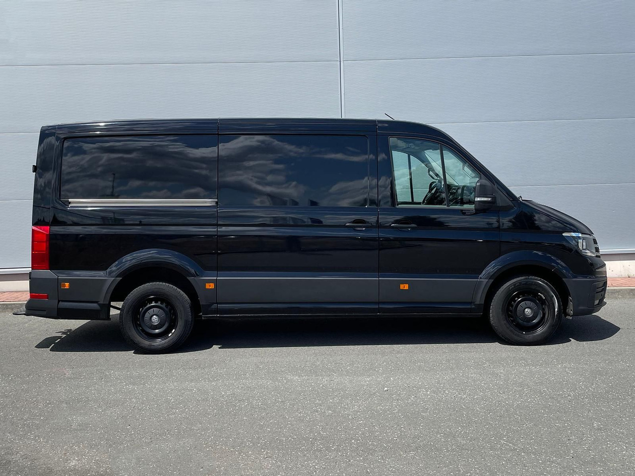 Volkswagen Crafter L3H2 Kasten AHK KAMERA SITZHZ LENKRADHZ - Furgoneta de pasajeros: foto 5 Volkswagen Crafter L3H2 Kasten AHK KAMERA SITZHZ LENKRADHZ - Furgoneta de pasajeros: foto 5
