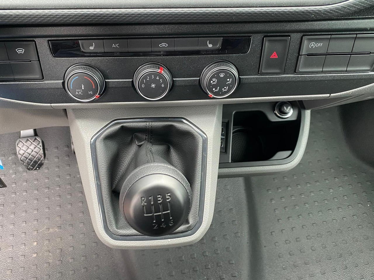 Coche Volkswagen T6.1 Transporter Kasten lang LED PDC KLIMA SITZH: foto 26