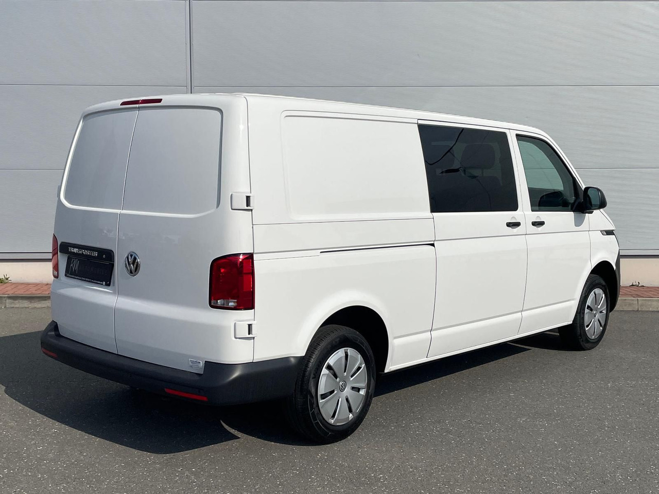 Furgón, Furgoneta combi Volkswagen T6.1 Transporter MIXTO LR 2.0 TDI KLIMA PDC: foto 7 Furgón, Furgoneta combi Volkswagen T6.1 Transporter MIXTO LR 2.0 TDI KLIMA PDC: foto 7