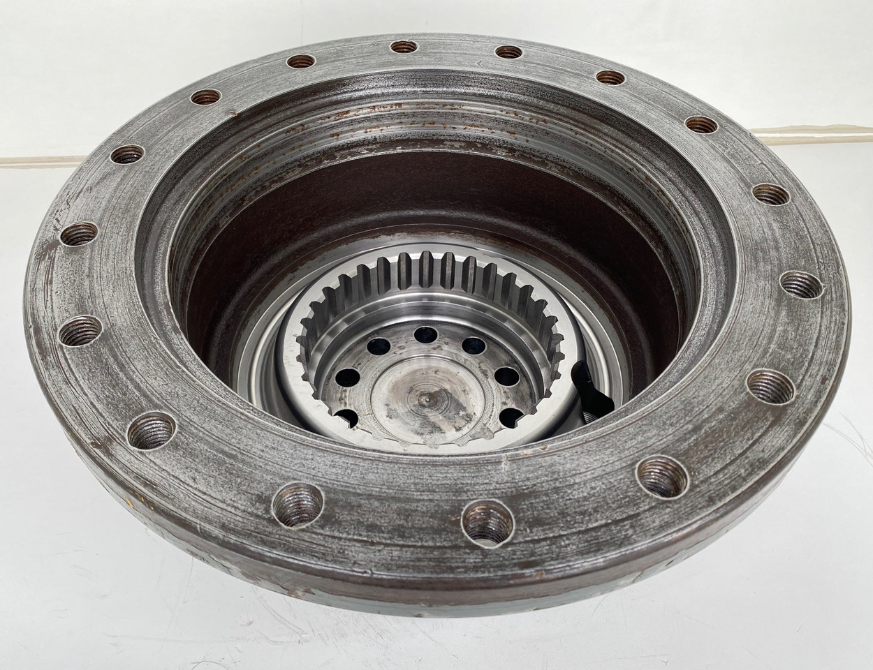 Liebherr Abtriebsglocke ID-Nr.90216077. Typ:FAT400G546. Typ:PR71605LGP, PR716LGP, PR716XL. - Mando final para Maquinaria de construcción: foto 2 Liebherr Abtriebsglocke ID-Nr.90216077. Typ:FAT400G546. Typ:PR71605LGP, PR716LGP, PR716XL. - Mando final para Maquinaria de construcción: foto 2