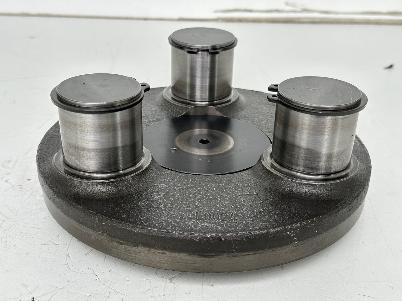 Liebherr Planetenträger ID-Nr.970559601. A900,A904,A913COMP,A914COMP,A914,A916COMP,A916,A918COMP,A918,A920,A922RAIL,A924RAIL,LH18,LH22,LH24,LH26,R900,R914 RAIL,R904,R914COMP,R918,R920,R922. #970559601 - Caja de cambios para Maquinaria de construcción: foto 2 Liebherr Planetenträger ID-Nr.970559601. A900,A904,A913COMP,A914COMP,A914,A916COMP,A916,A918COMP,A918,A920,A922RAIL,A924RAIL,LH18,LH22,LH24,LH26,R900,R914 RAIL,R904,R914COMP,R918,R920,R922. #970559601 - Caja de cambios para Maquinaria de construcción: foto 2