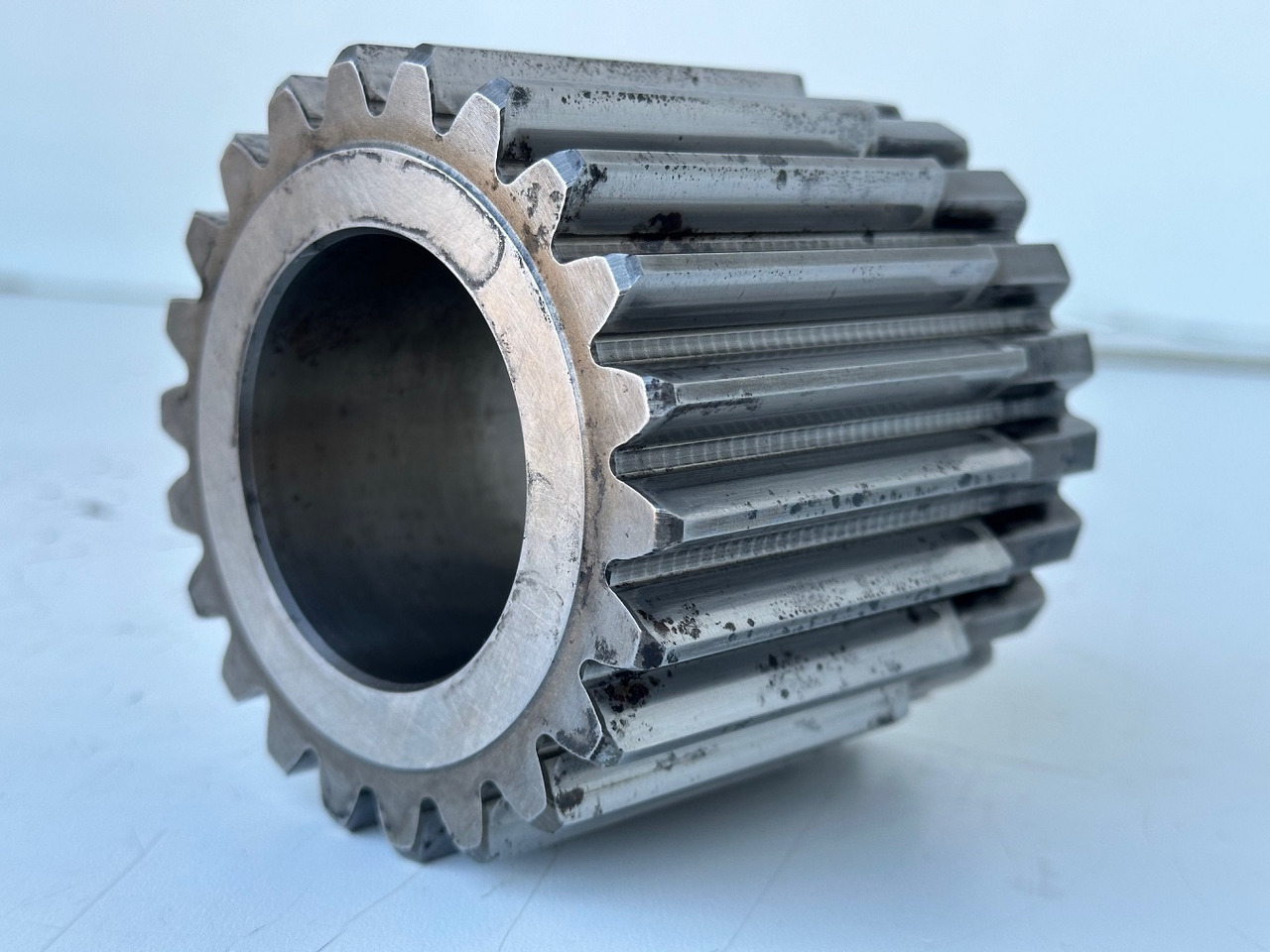 Liebherr Sonnenrad ID-Nr.90016258. FAT400P112,FAT400P130,FAT400P139,LOS1936,LOS926,R926,R928,R930,R934,R936,R938,R940,R944,R946,R950T. #90016258.06.08# - Mando final para Excavadora de cadenas: foto 2 Liebherr Sonnenrad ID-Nr.90016258. FAT400P112,FAT400P130,FAT400P139,LOS1936,LOS926,R926,R928,R930,R934,R936,R938,R940,R944,R946,R950T. #90016258.06.08# - Mando final para Excavadora de cadenas: foto 2