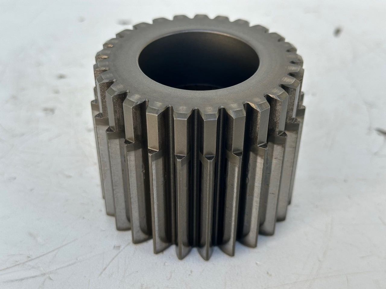 Liebherr Sonnenrad ID-Nr.90207998. SAT275A290. R922-1486, R924-1487. #90207998.02.10# - Reductor de giro para Excavadora: foto 1 Liebherr Sonnenrad ID-Nr.90207998. SAT275A290. R922-1486, R924-1487. #90207998.02.10# - Reductor de giro para Excavadora: foto 1