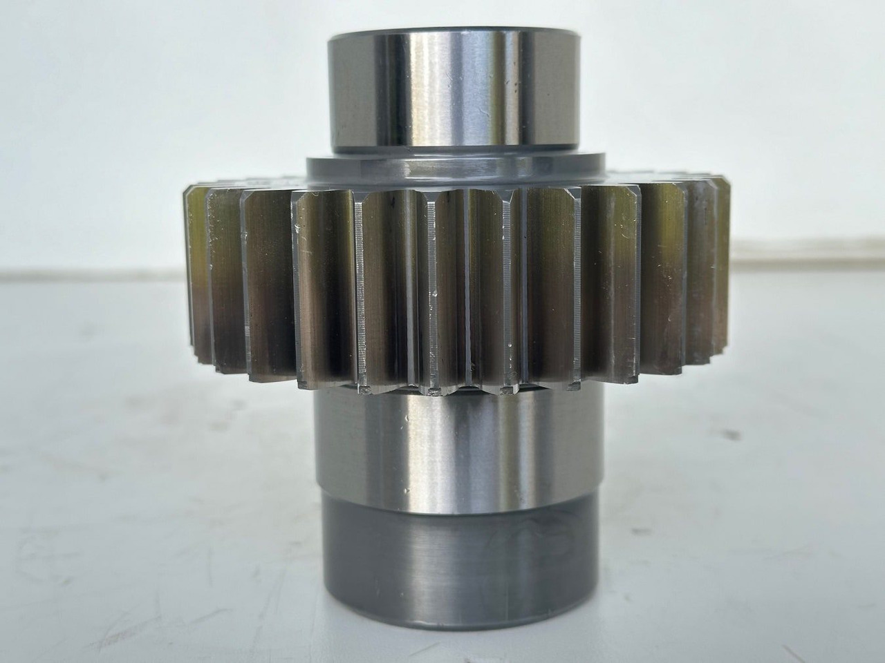 Liebherr Stirnrad ID-Nr.9080174. Pumpenverteilergetriebe Typ:PVG351 B 382. A944, E934, EP934, EP944, ER934, ER944, LOS934, P944, R944. #9080174.01# - Caja de cambios para Maquinaria de construcción: foto 4 Liebherr Stirnrad ID-Nr.9080174. Pumpenverteilergetriebe Typ:PVG351 B 382. A944, E934, EP934, EP944, ER934, ER944, LOS934, P944, R944. #9080174.01# - Caja de cambios para Maquinaria de construcción: foto 4