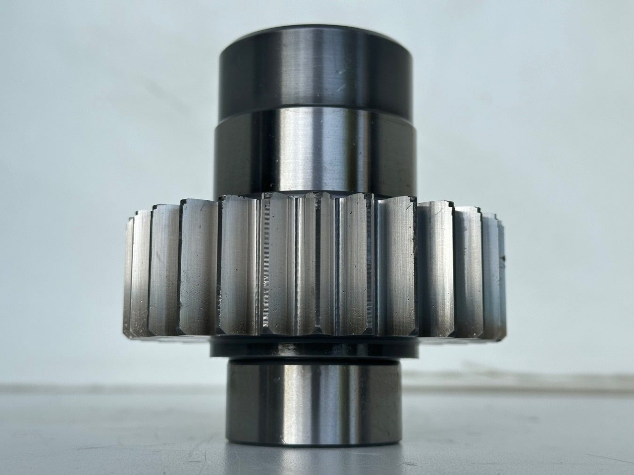 Liebherr Stirnrad ID-Nr.9080174. Pumpenverteilergetriebe Typ:PVG351 B 382. A944, E934, EP934, EP944, ER934, ER944, LOS934, P944, R944. #9080174.01# - Caja de cambios para Maquinaria de construcción: foto 3 Liebherr Stirnrad ID-Nr.9080174. Pumpenverteilergetriebe Typ:PVG351 B 382. A944, E934, EP934, EP944, ER934, ER944, LOS934, P944, R944. #9080174.01# - Caja de cambios para Maquinaria de construcción: foto 3