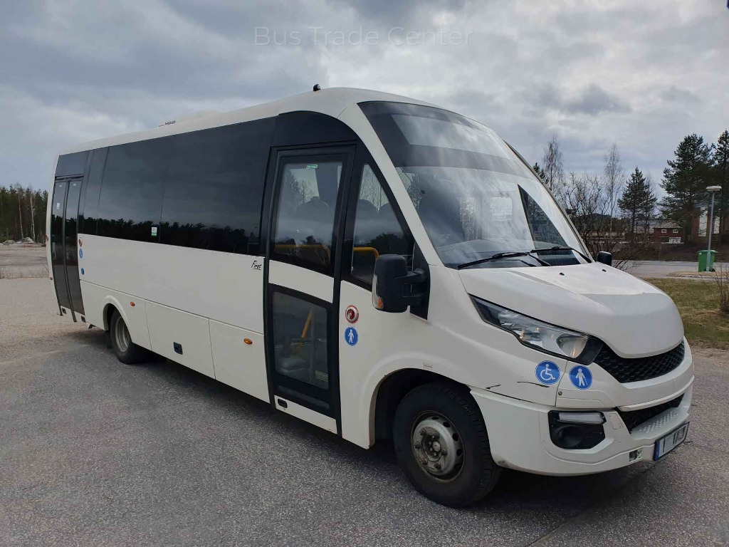 Minibús, Furgoneta de pasajeros IVECO First Daily 70C17: foto 1