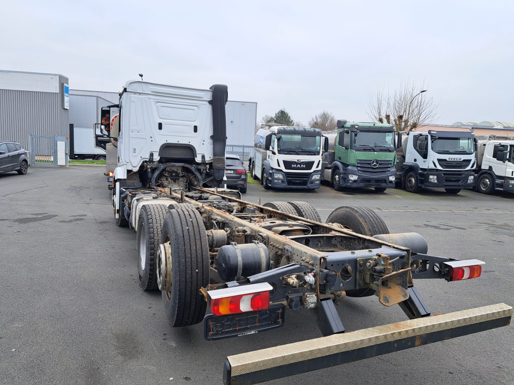 Mercedes Benz Actros 2545 L 6x2 Motorschaden(Nr. 5785) - Camión chasis: foto 5 Mercedes Benz Actros 2545 L 6x2 Motorschaden(Nr. 5785) - Camión chasis: foto 5