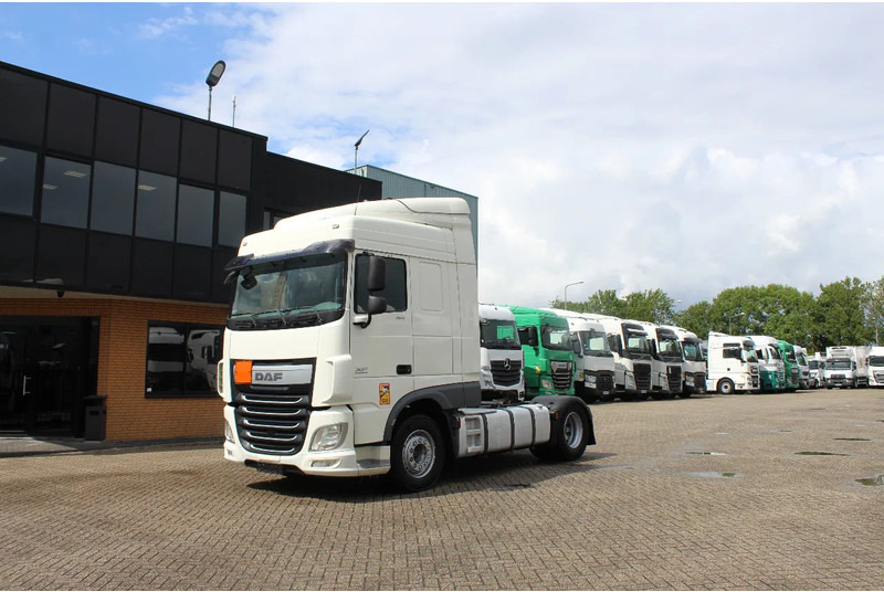 DAF XF 106.460 * RETARDER * 4X2 * - Cabeza tractora: foto 1 DAF XF 106.460 * RETARDER * 4X2 * - Cabeza tractora: foto 1