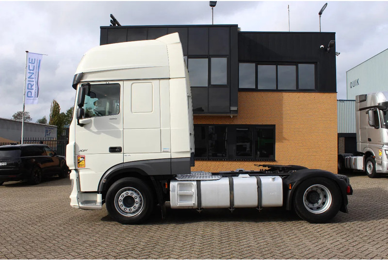 DAF XF 106.480 * RETARDER * BIG TANK * 4X2 * BIG SPACE * - Cabeza tractora: foto 2 DAF XF 106.480 * RETARDER * BIG TANK * 4X2 * BIG SPACE * - Cabeza tractora: foto 2