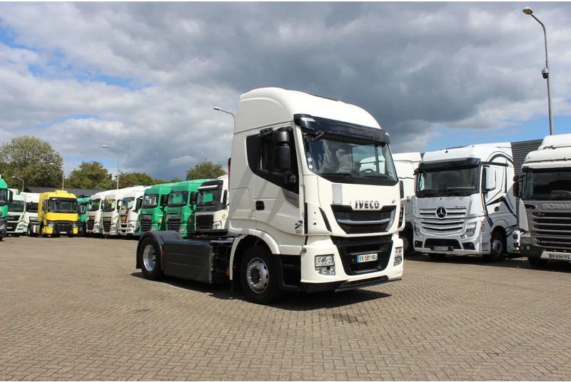 Iveco STRALIS 400 * RETARDER * CNG * 4X2 * LOW KM * - Cabeza tractora: foto 3 Iveco STRALIS 400 * RETARDER * CNG * 4X2 * LOW KM * - Cabeza tractora: foto 3