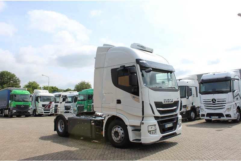 Iveco Stralis 460 * EURO6 * CNG * RETARDER * 4X2 * - Cabeza tractora: foto 5 Iveco Stralis 460 * EURO6 * CNG * RETARDER * 4X2 * - Cabeza tractora: foto 5