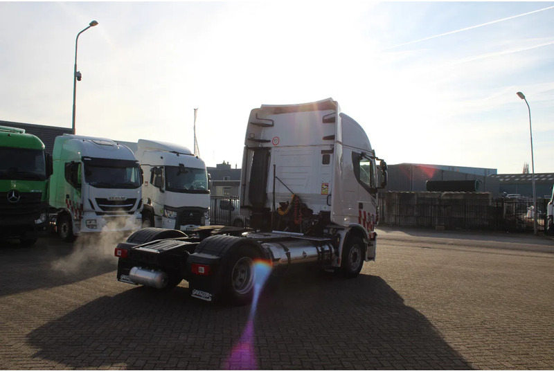 Iveco Stralis 460 * RETARDER * LNG * 4X2 * - Cabeza tractora: foto 4 Iveco Stralis 460 * RETARDER * LNG * 4X2 * - Cabeza tractora: foto 4