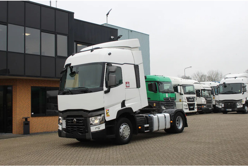 Renault T440 * 2 TANK * 4x2 * - Cabeza tractora: foto 1 Renault T440 * 2 TANK * 4x2 * - Cabeza tractora: foto 1