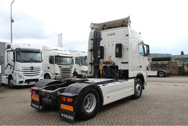 Volvo FH 13.500 * EURO5 * 2 TANK * 4X2 * chassi 2013 * top condition - Cabeza tractora: foto 5 Volvo FH 13.500 * EURO5 * 2 TANK * 4X2 * chassi 2013 * top condition - Cabeza tractora: foto 5