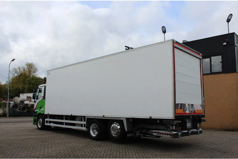 Renault T430 * RETARDER * EURO6 * CHEREAU * CARRIER SUPRA 1250MT * 6X2 * - Camión frigorífico: foto 2 Renault T430 * RETARDER * EURO6 * CHEREAU * CARRIER SUPRA 1250MT * 6X2 * - Camión frigorífico: foto 2