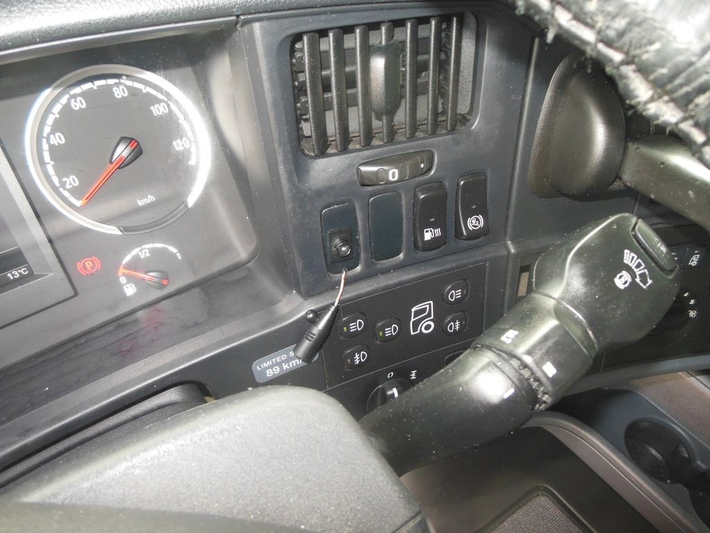 Cabeza tractora Scania R 520, V8, RETARDER: foto 17