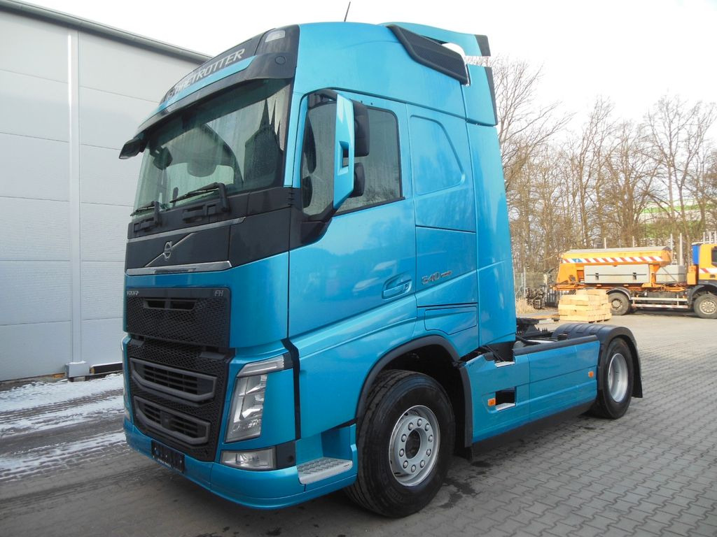 Volvo FH 13/540, KIPPHYDRAULIK, 3 STÜCKS!!! - Cabeza tractora: foto 1 Volvo FH 13/540, KIPPHYDRAULIK, 3 STÜCKS!!! - Cabeza tractora: foto 1