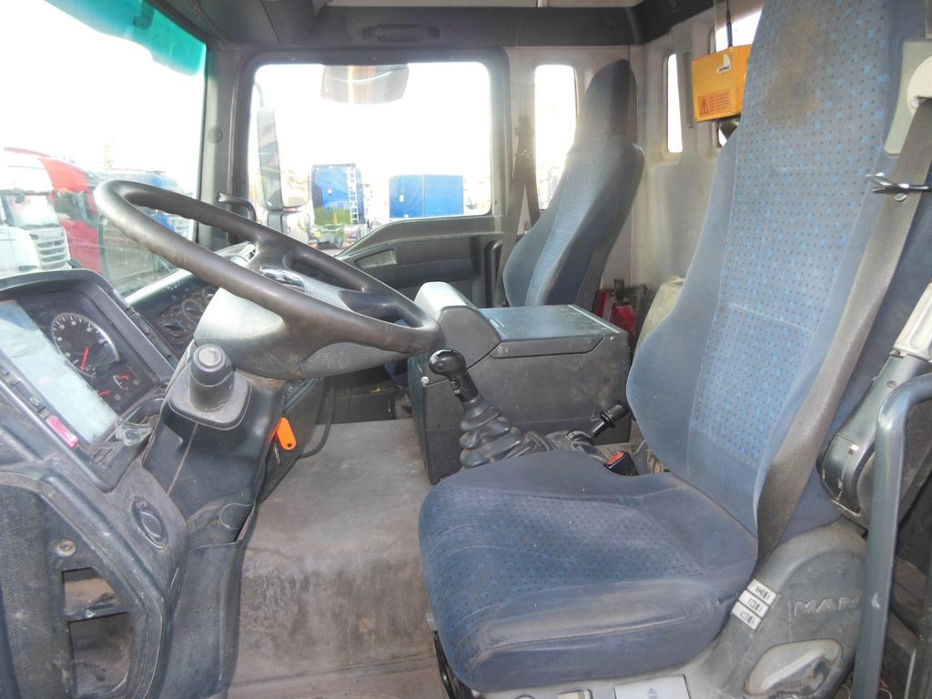 Leasing para MAN TGA 35.410, 8X4, MIX + PUMPE 24M  MAN TGA 35.410, 8X4, MIX + PUMPE 24M: foto 23