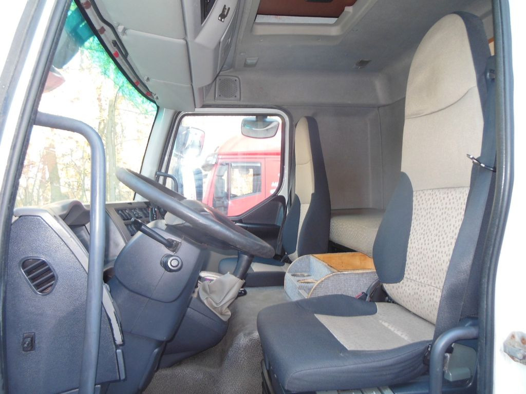 Leasing para Renault MIDLUM DXI 180.08  Renault MIDLUM DXI 180.08: foto 18