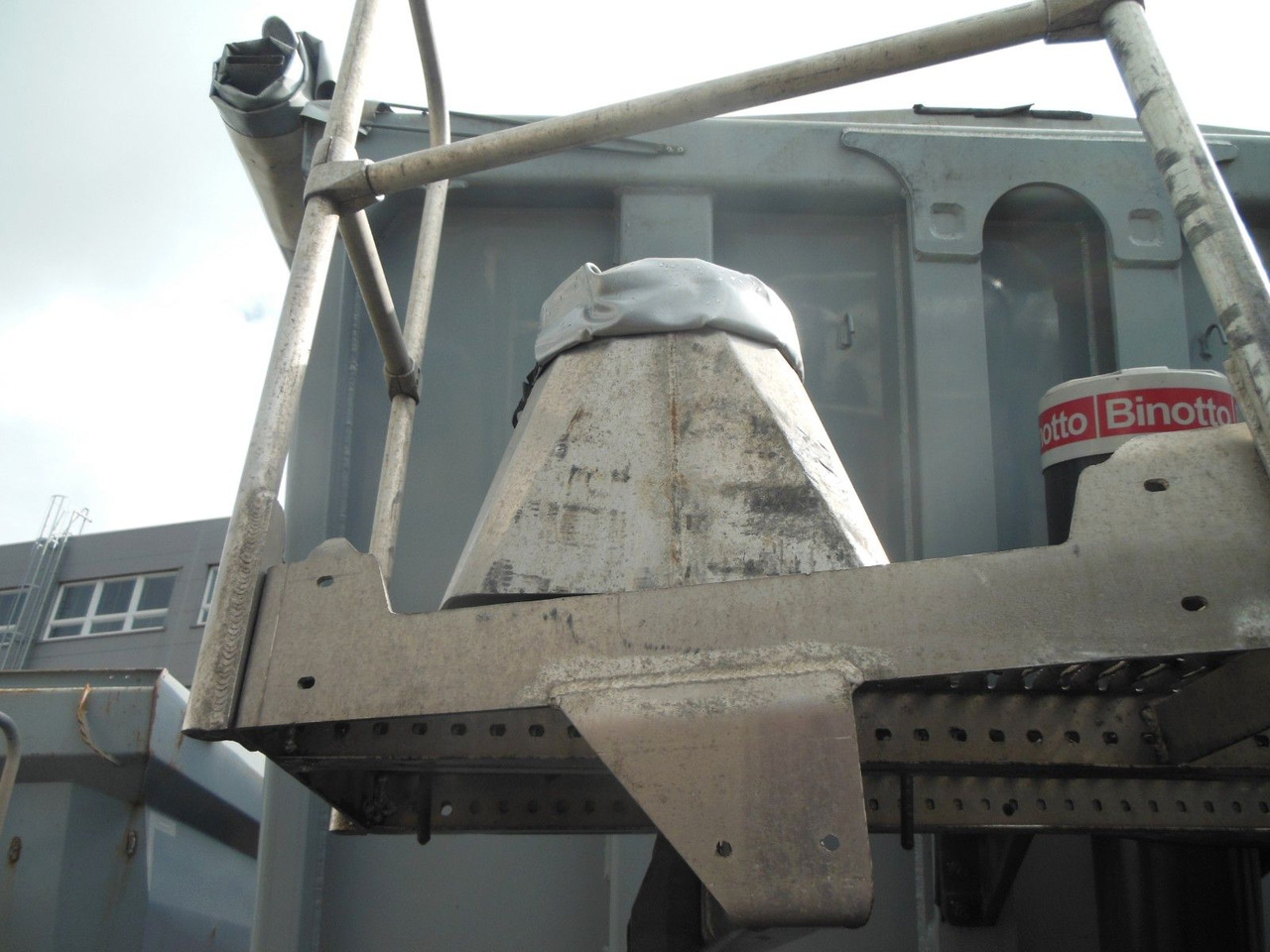 Semirremolque volquete Schwarzmüller KIS 3/E, SAF, 49M3, ACHSEN 9 TONE, TOP: foto 21 Semirremolque volquete Schwarzmüller KIS 3/E, SAF, 49M3, ACHSEN 9 TONE, TOP: foto 21