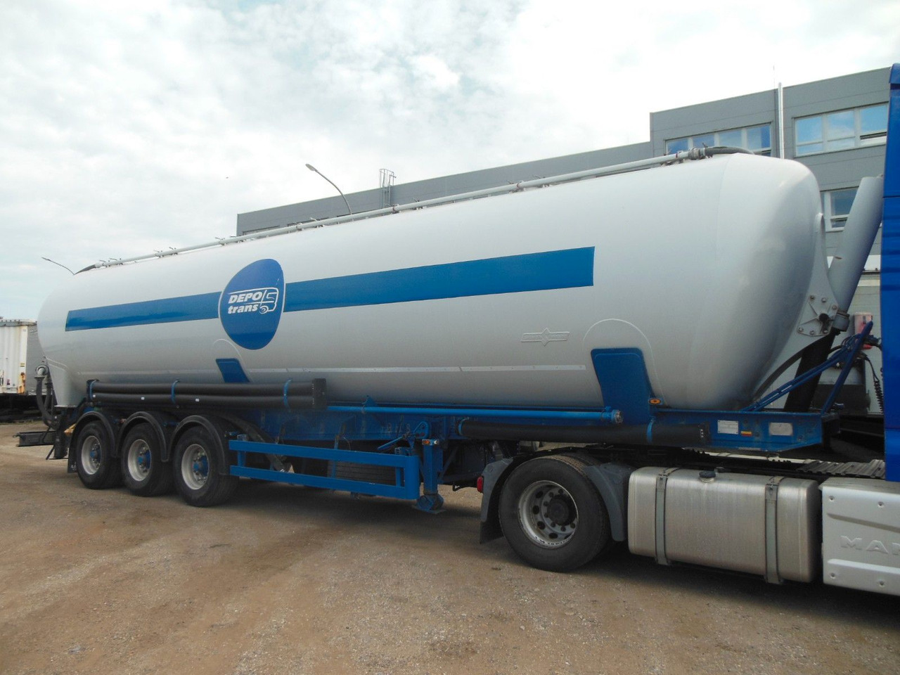 Spitzer SK 2460 CAL, 60.000 L - Semirremolque silo: foto 2 Spitzer SK 2460 CAL, 60.000 L - Semirremolque silo: foto 2